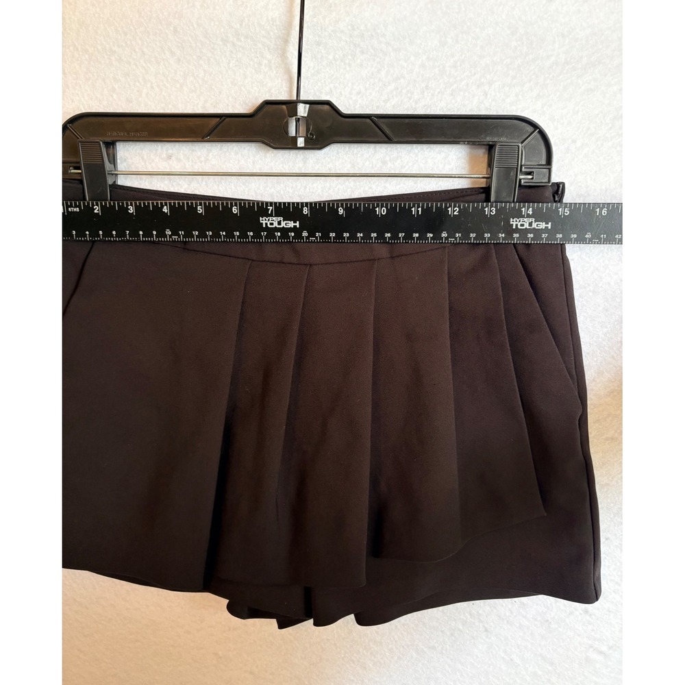Zara Trafaluc Black Pleated Skort Size Small Side Zip Mini Skirt Shorts - Picture 4 of 7